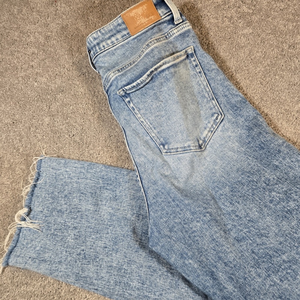 BKE Parker Women's Universal Fit High Rise Cropped Straight Jeans Size 28x28